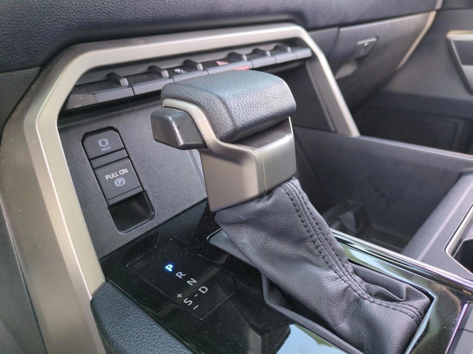 2024 Toyota Tundra 4WD 4WD SR5 CrewMax 5.5' Bed (SE)