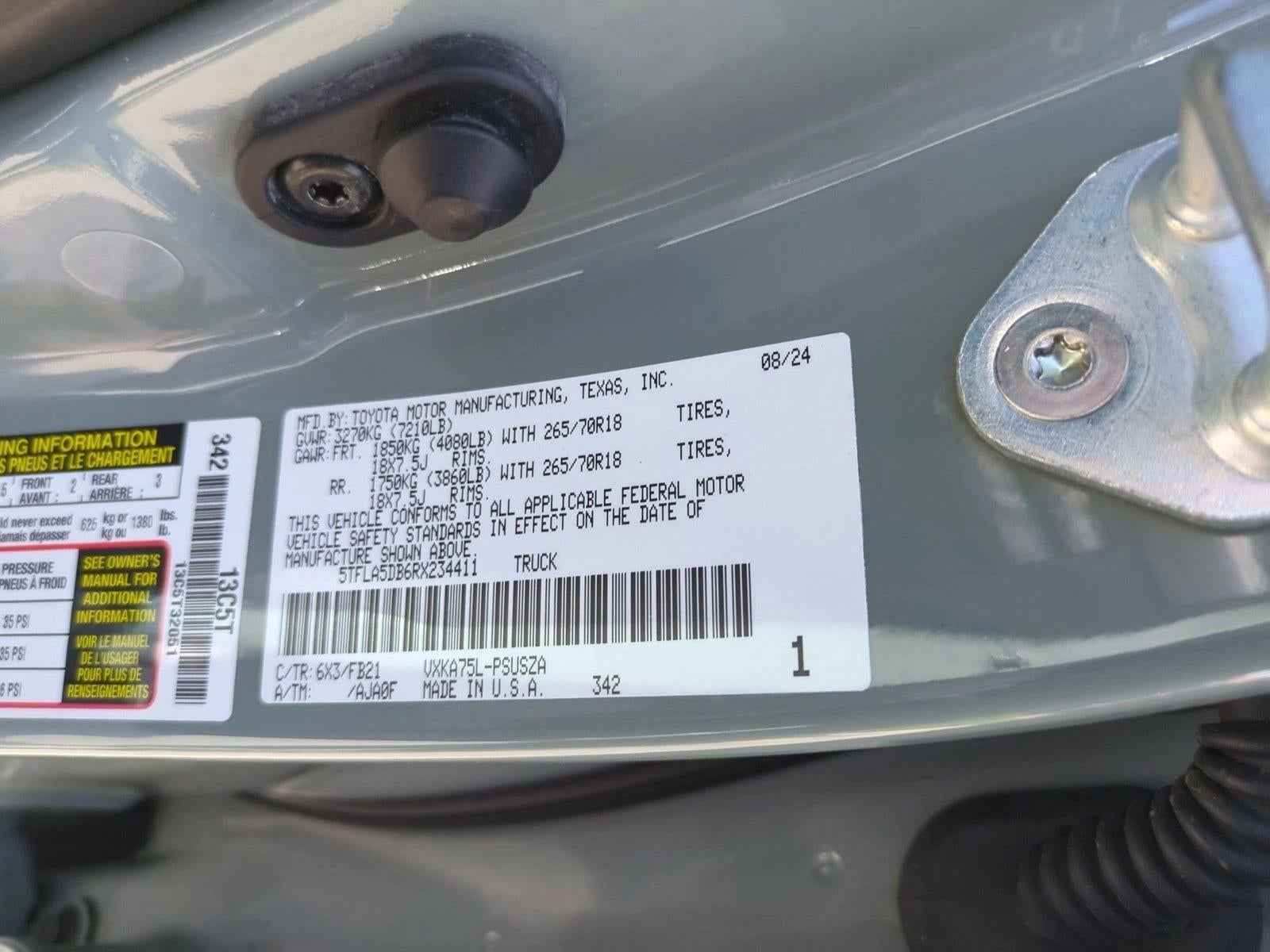 2024 Toyota Tundra 4WD 4WD SR5 CrewMax 5.5' Bed (SE)