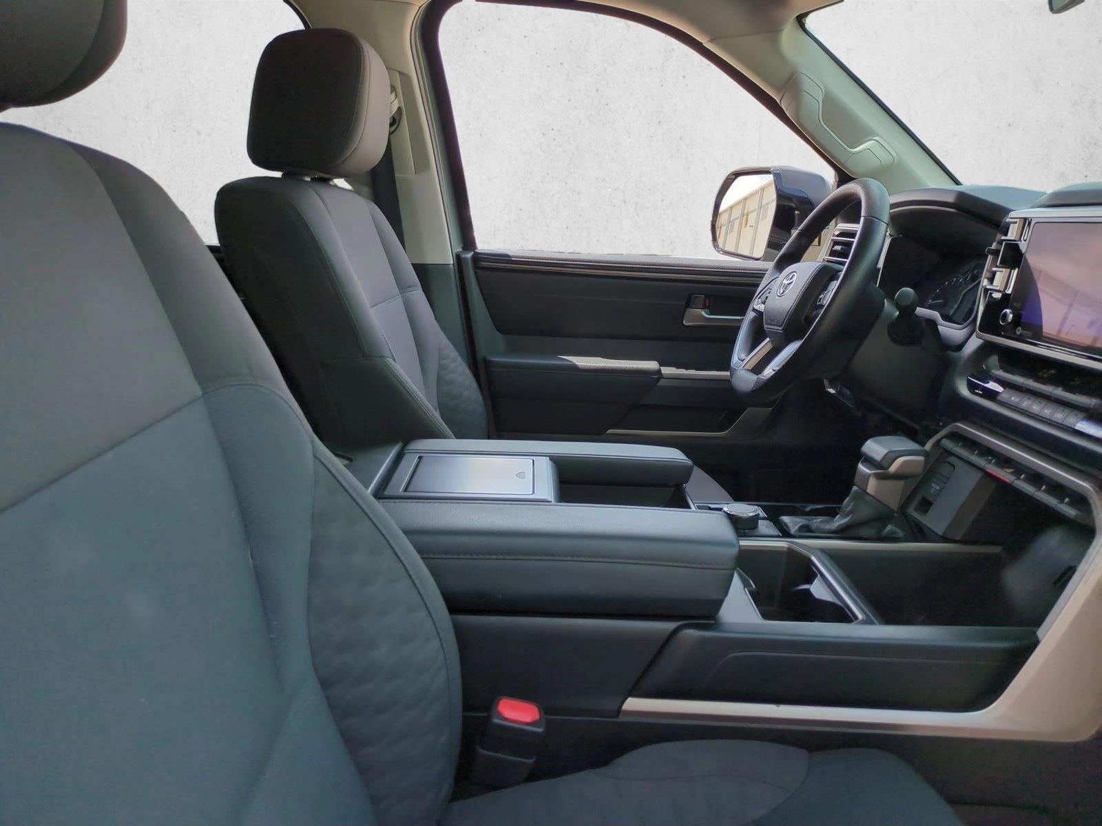 2024 Toyota Tundra 4WD 4WD SR5 CrewMax 5.5' Bed (SE)
