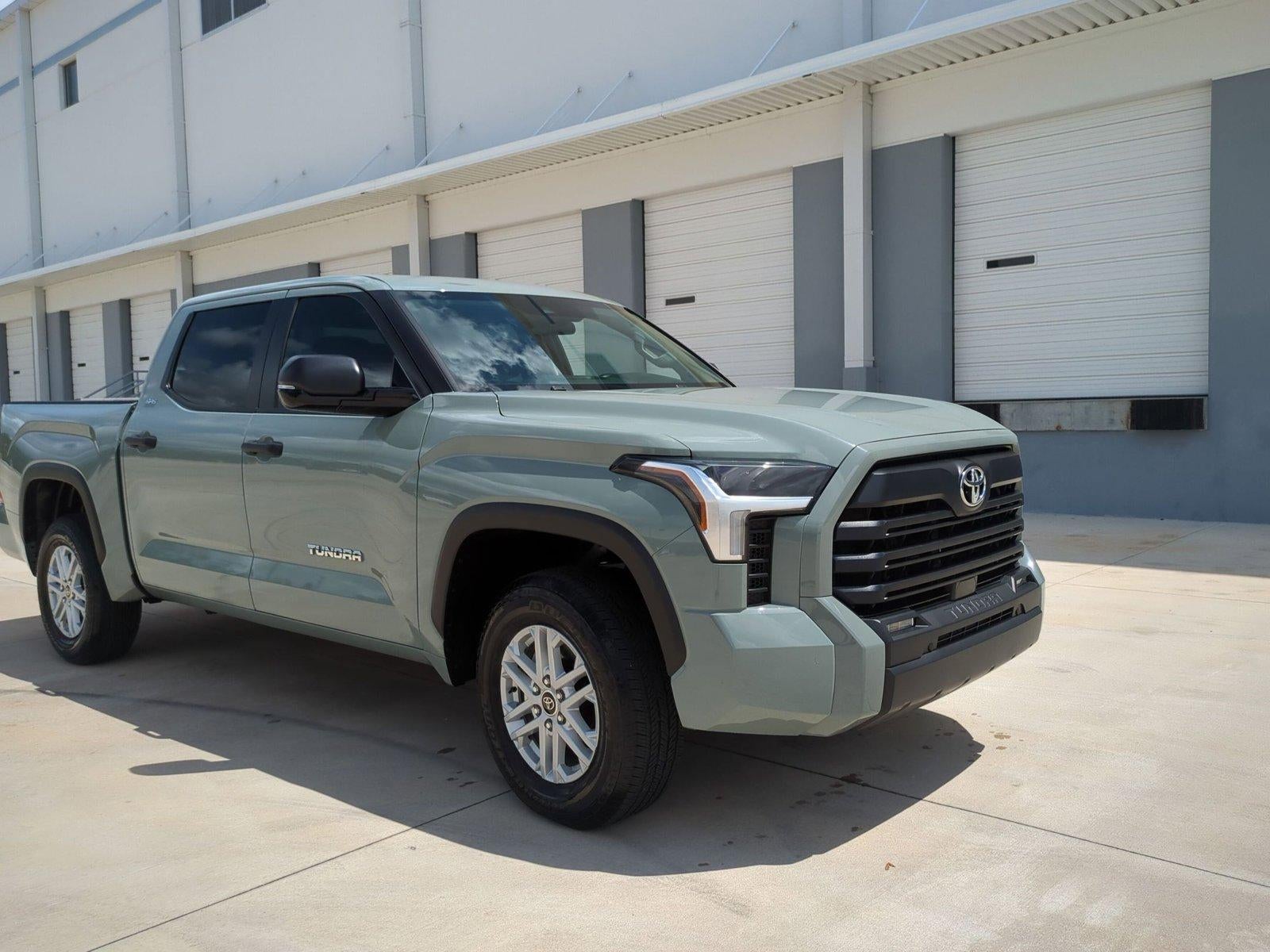 2024 Toyota Tundra 4WD 4WD SR5 CrewMax 5.5' Bed (SE)