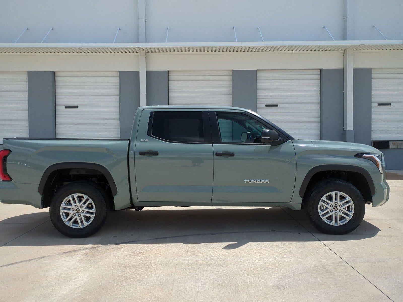 2024 Toyota Tundra 4WD 4WD SR5 CrewMax 5.5' Bed (SE)