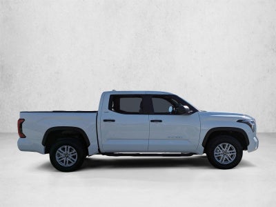 2025 Toyota Tundra 4WD 4WD SR5 CrewMax 5.5' Bed (SE)