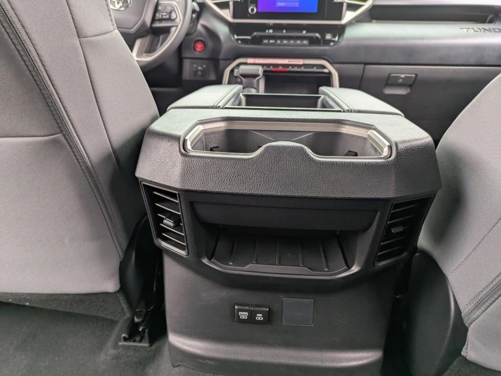 2025 Toyota Tundra 4WD 4WD SR5 CrewMax 5.5' Bed (SE)