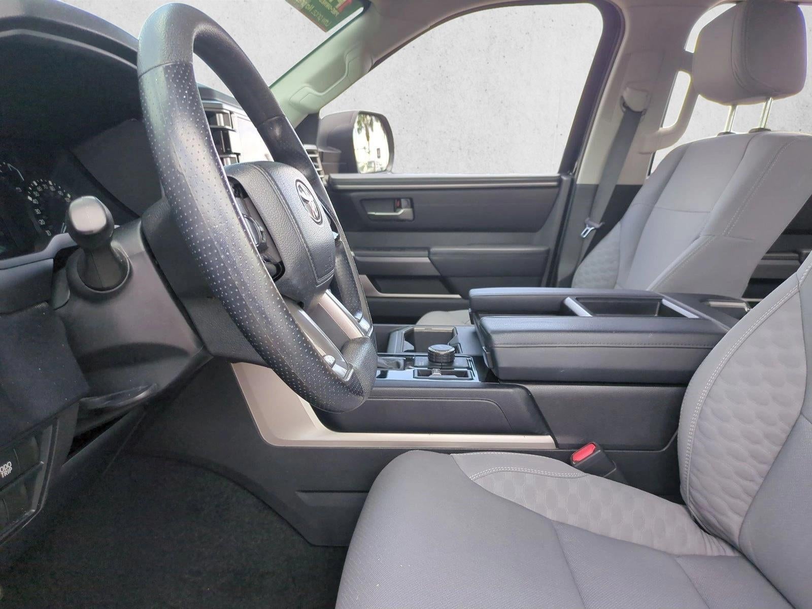 2024 Toyota Tundra 4WD 4WD SR5 CrewMax 5.5' Bed (SE)