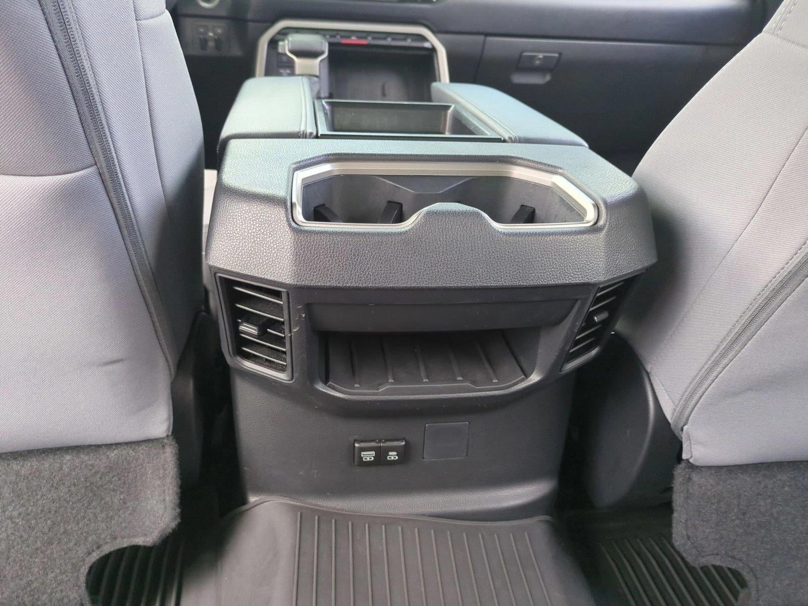 2024 Toyota Tundra 4WD 4WD SR5 CrewMax 5.5' Bed (SE)