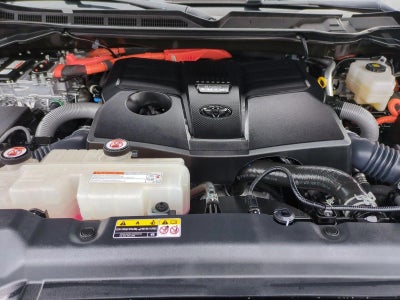 2024 Toyota Tundra 4WD 4WD Platinum Hybrid CrewMax 5.5' Bed (Natl)