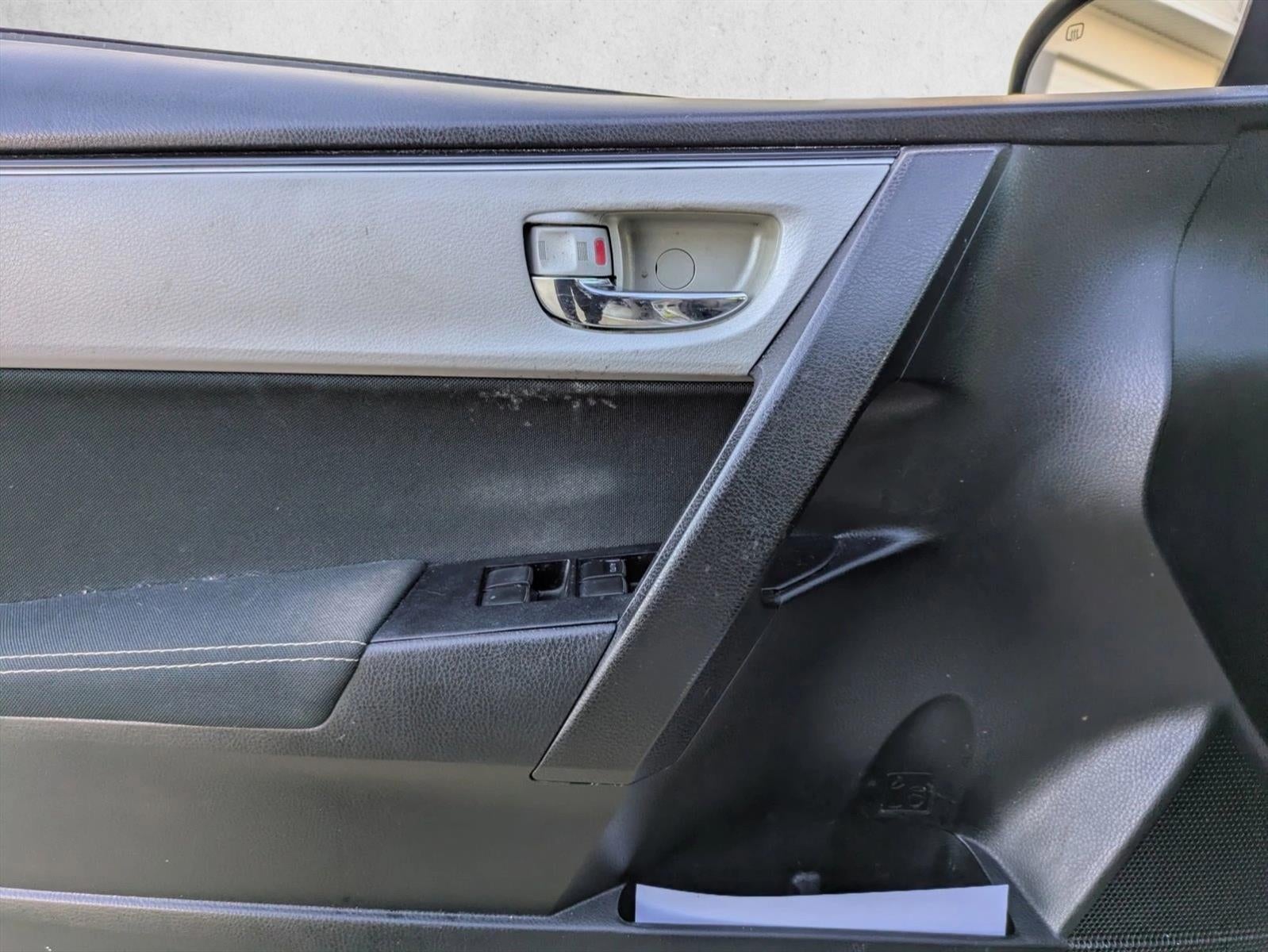 2017 Toyota Corolla LE CVT (Natl)