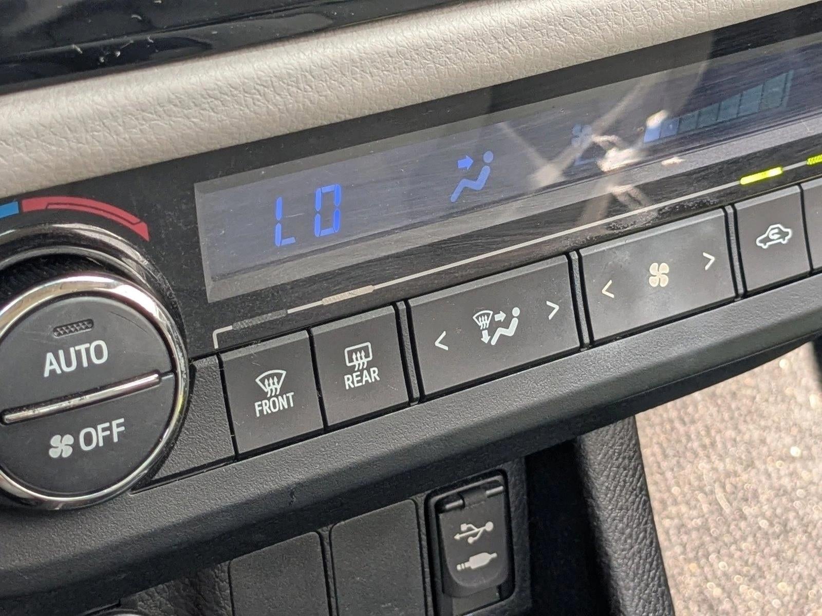 2016 Toyota Corolla 4dr Sdn CVT Auto LE (Natl)