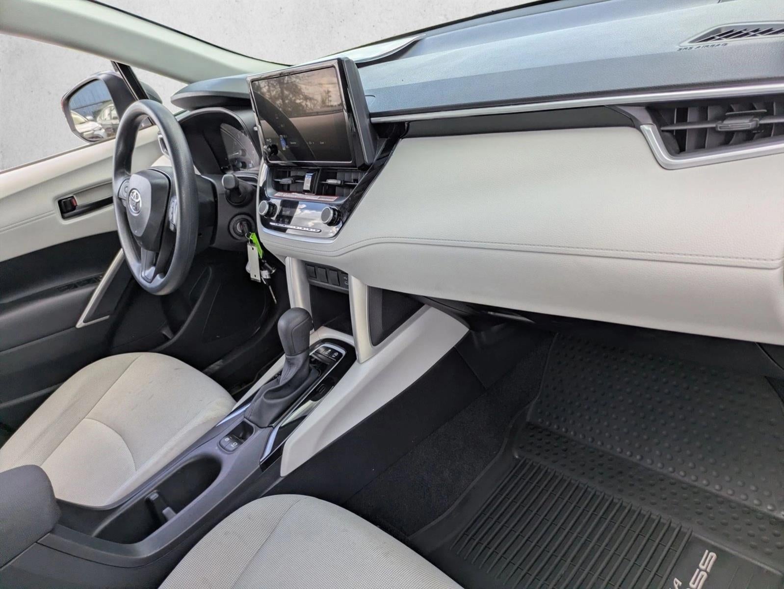 2025 Toyota Corolla Cross L 2WD (Natl)