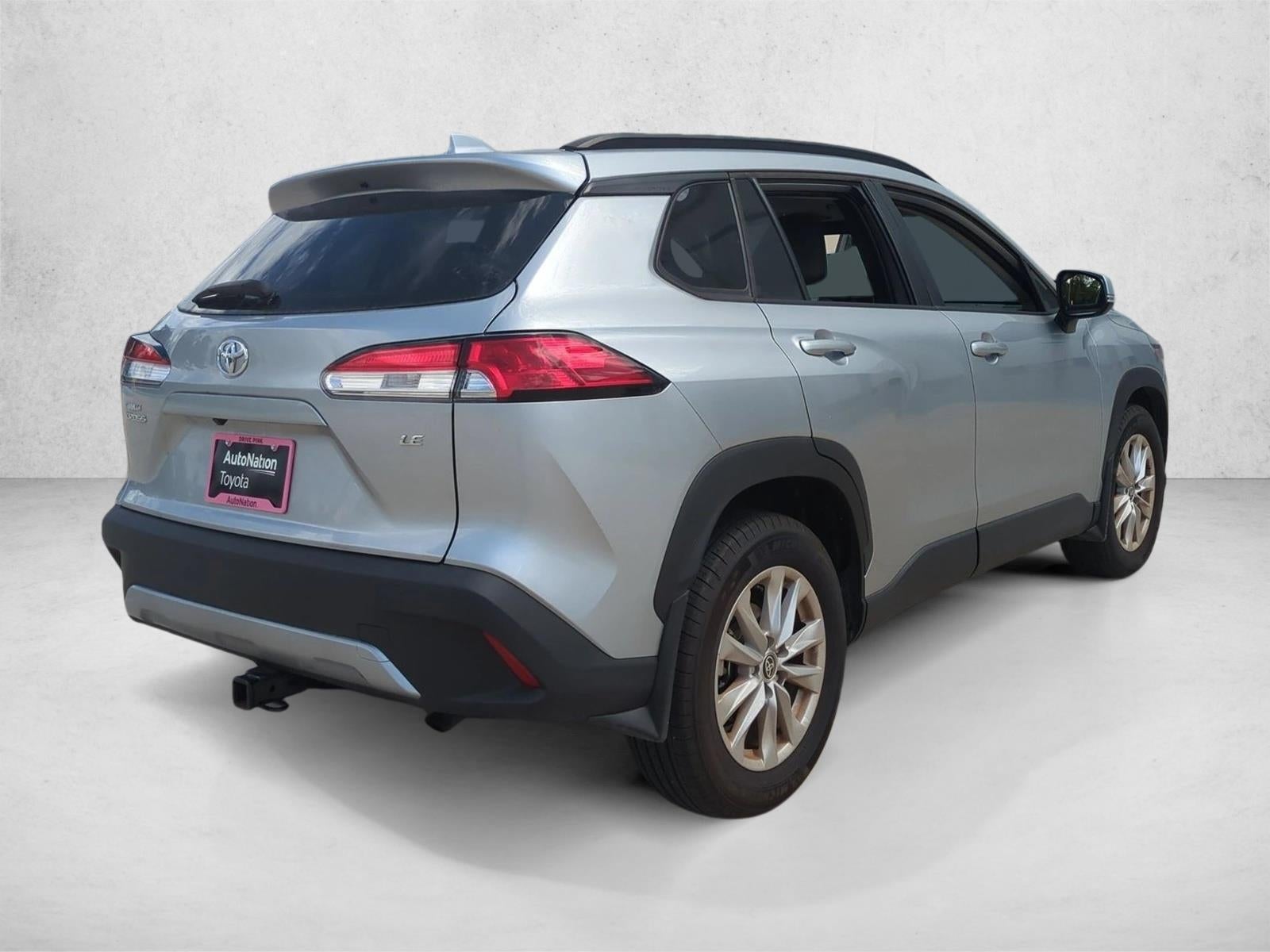 2024 Toyota Corolla Cross LE 2WD (Natl)