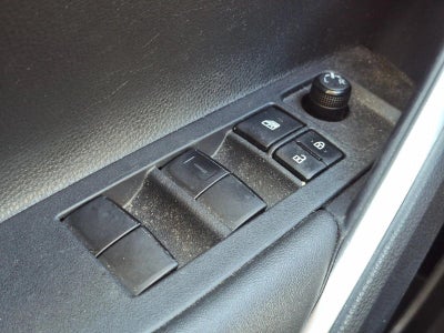 2023 Toyota Corolla Cross XLE 2WD (Natl)