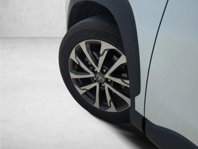 2023 Toyota Corolla Cross XLE 2WD (Natl)