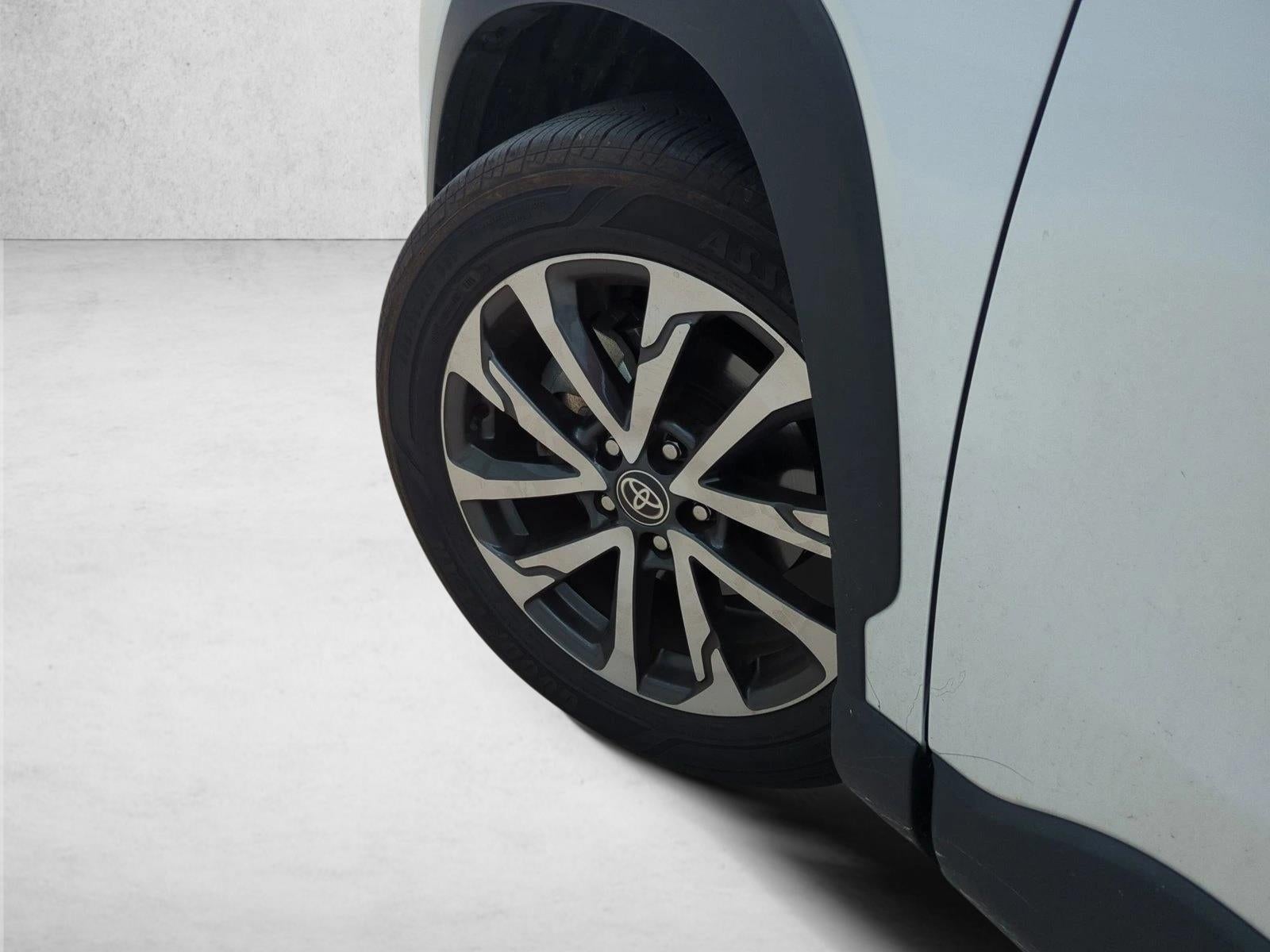 2023 Toyota Corolla Cross XLE 2WD (Natl)