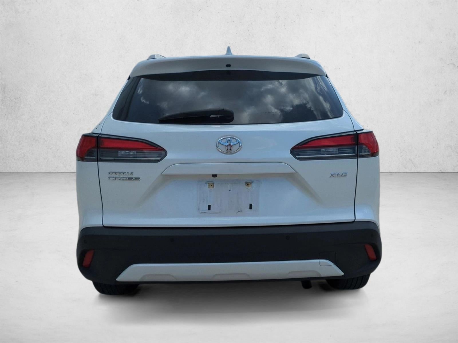 2023 Toyota Corolla Cross XLE 2WD (Natl)