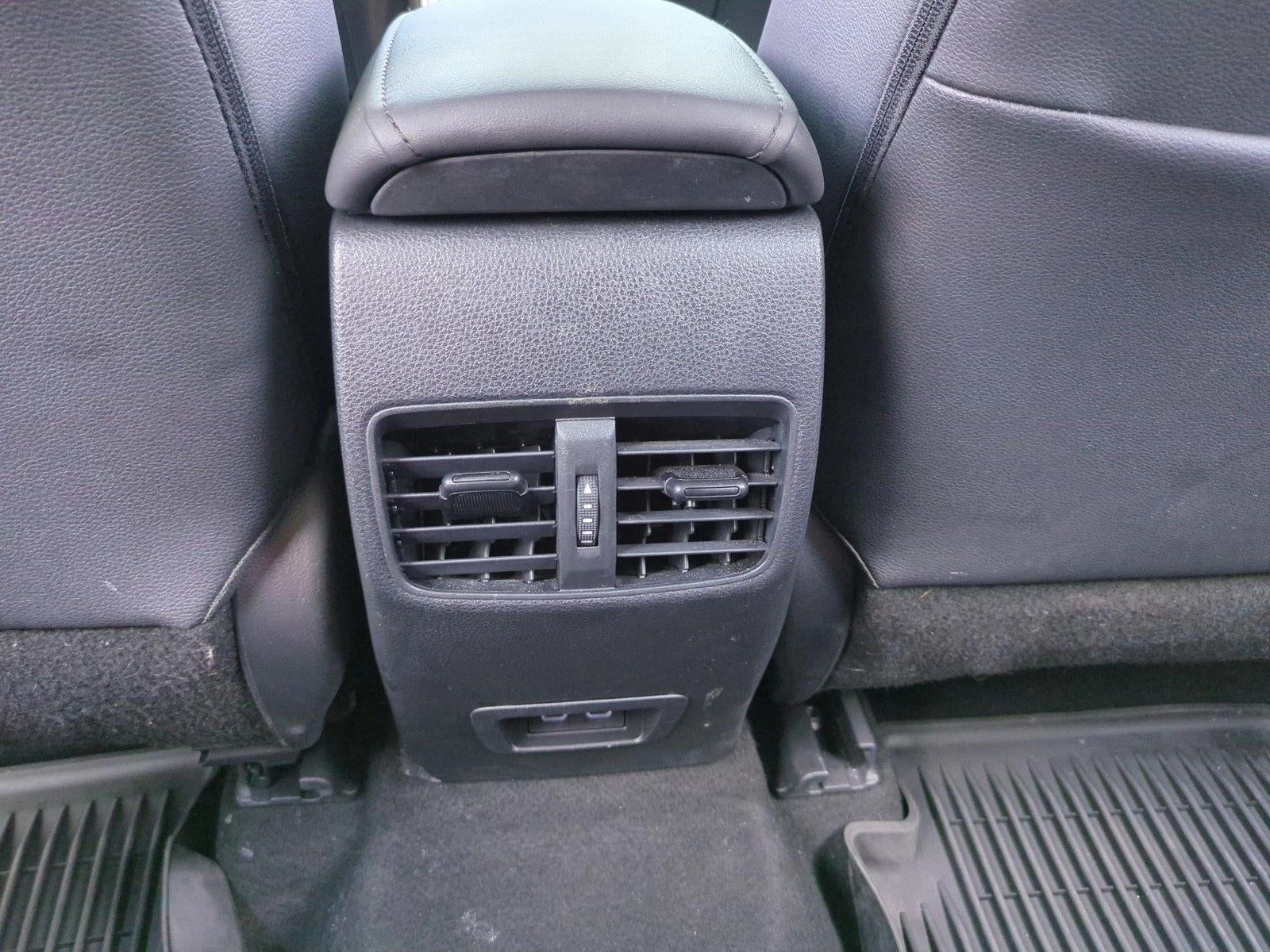 2023 Toyota Corolla Cross XLE 2WD (Natl)