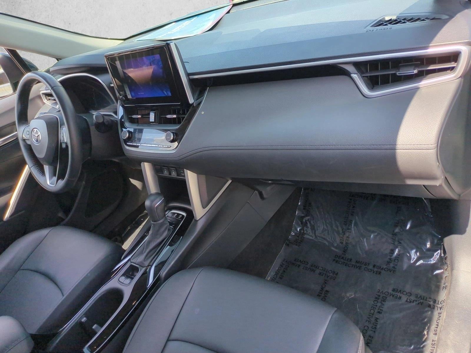 2023 Toyota Corolla Cross XLE 2WD (Natl)