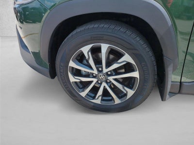 2023 Toyota Corolla Cross XLE 2WD (Natl)