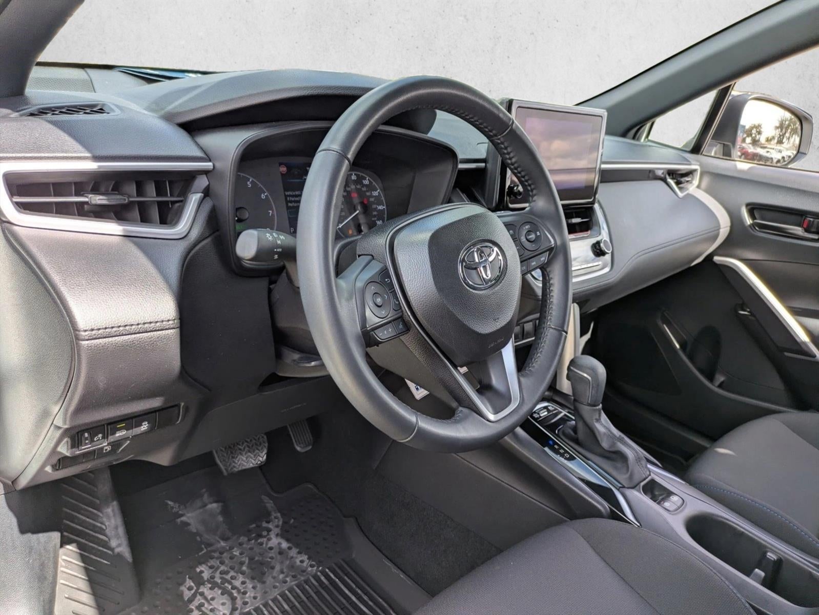 2025 Toyota Corolla Cross Hybrid SE 4WD (Natl)