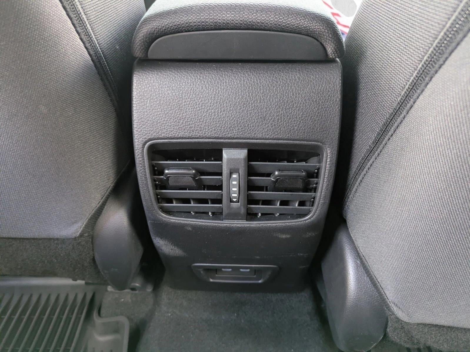 2025 Toyota Corolla Cross Hybrid SE 4WD (Natl)