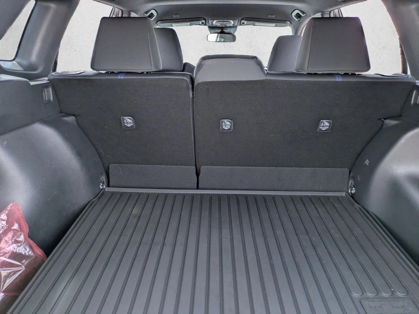 2025 Toyota Corolla Cross Hybrid SE 4WD (Natl)