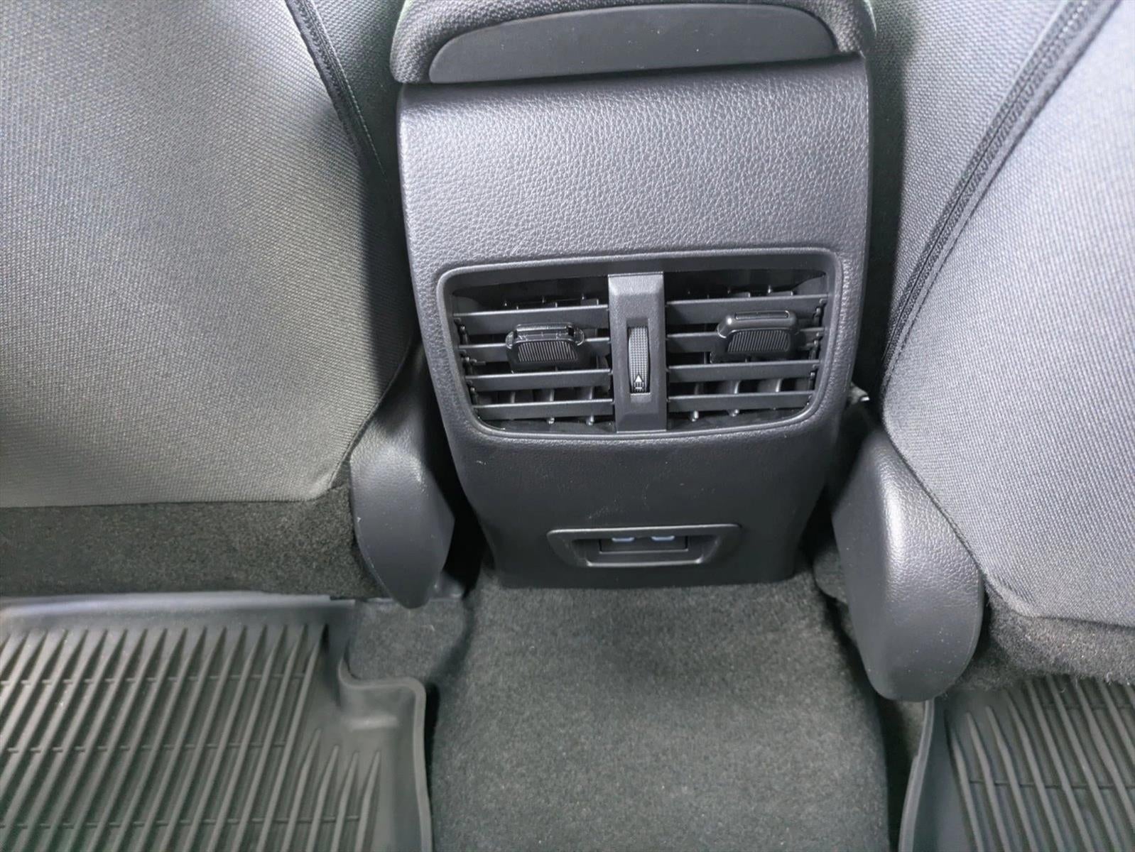 2024 Toyota Corolla Cross Hybrid SE 4WD (Natl)