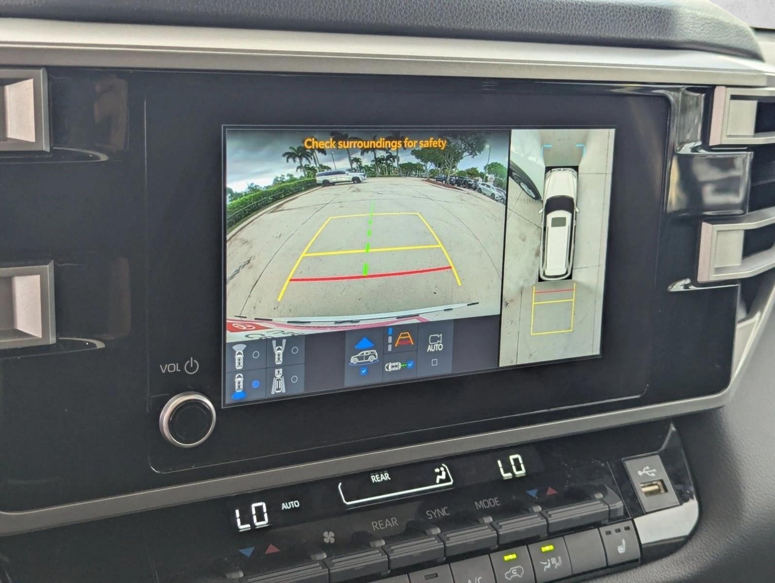 2025 Toyota Sequoia SR5 4WD (SE)