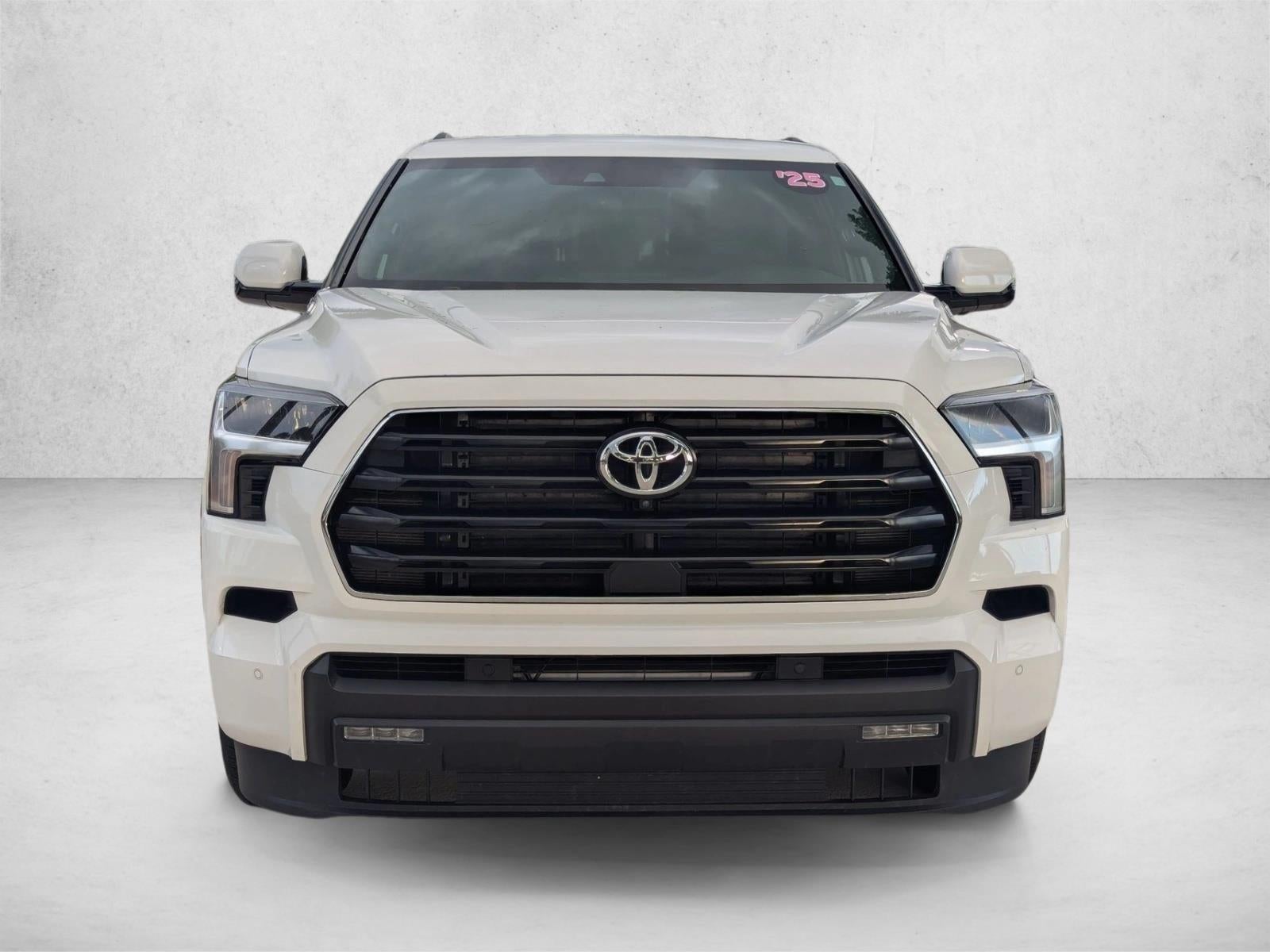 2025 Toyota Sequoia SR5 4WD (SE)
