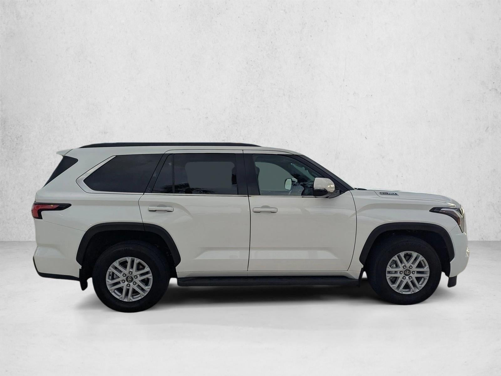 2025 Toyota Sequoia SR5 4WD (SE)