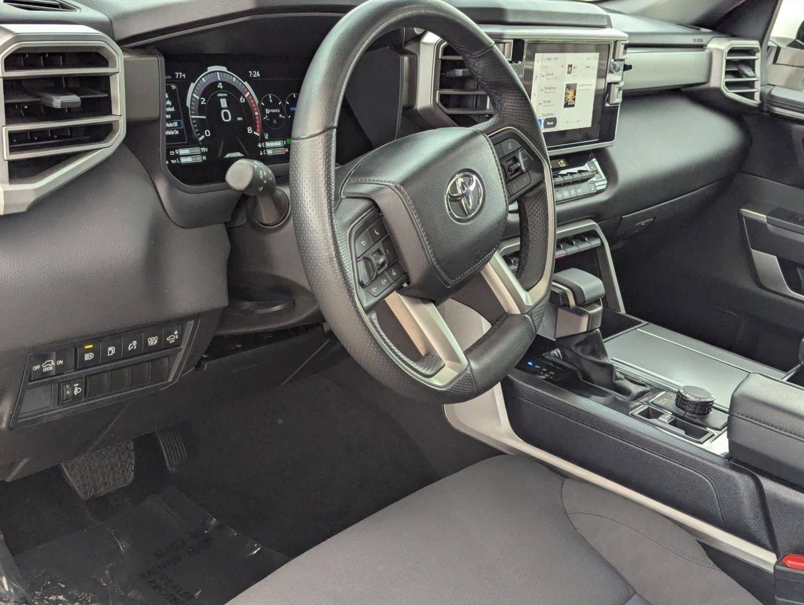 2025 Toyota Sequoia SR5 4WD (SE)
