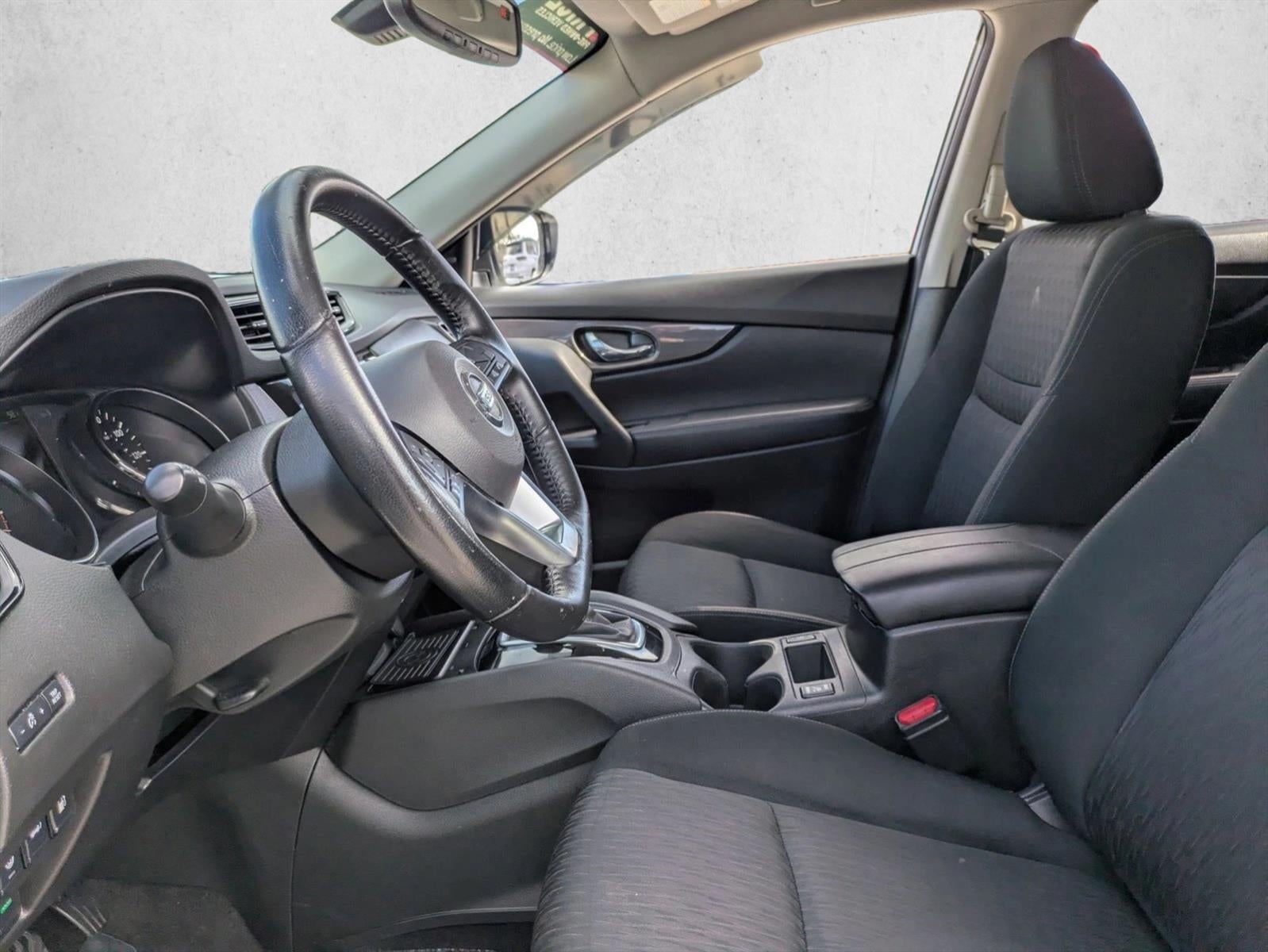 2020 Nissan Rogue AWD SV