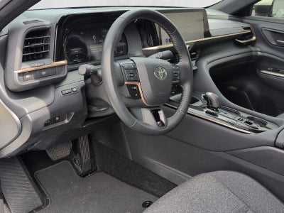 2024 Toyota Crown XLE AWD (Natl)