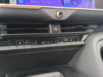 2024 Toyota Crown XLE AWD (Natl)