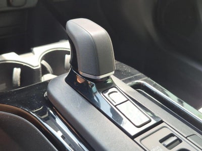 2024 Toyota Prius XLE (Natl)