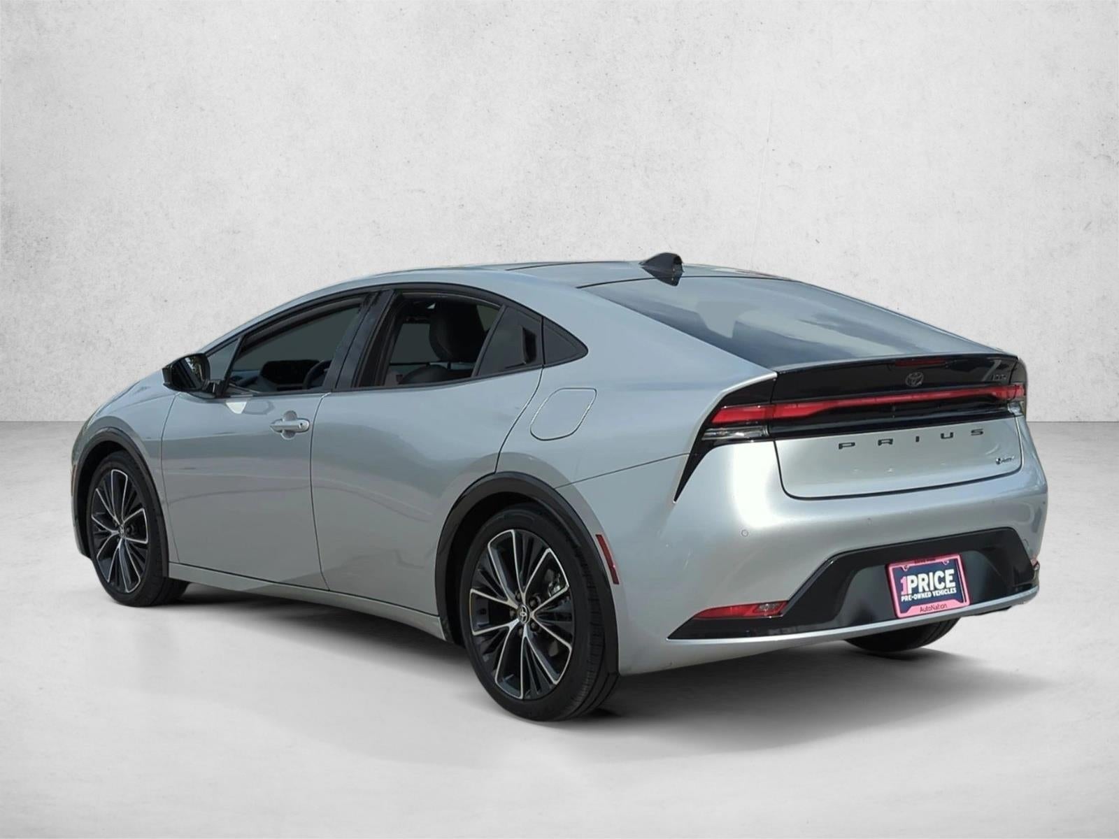 2024 Toyota Prius Limited (Natl)