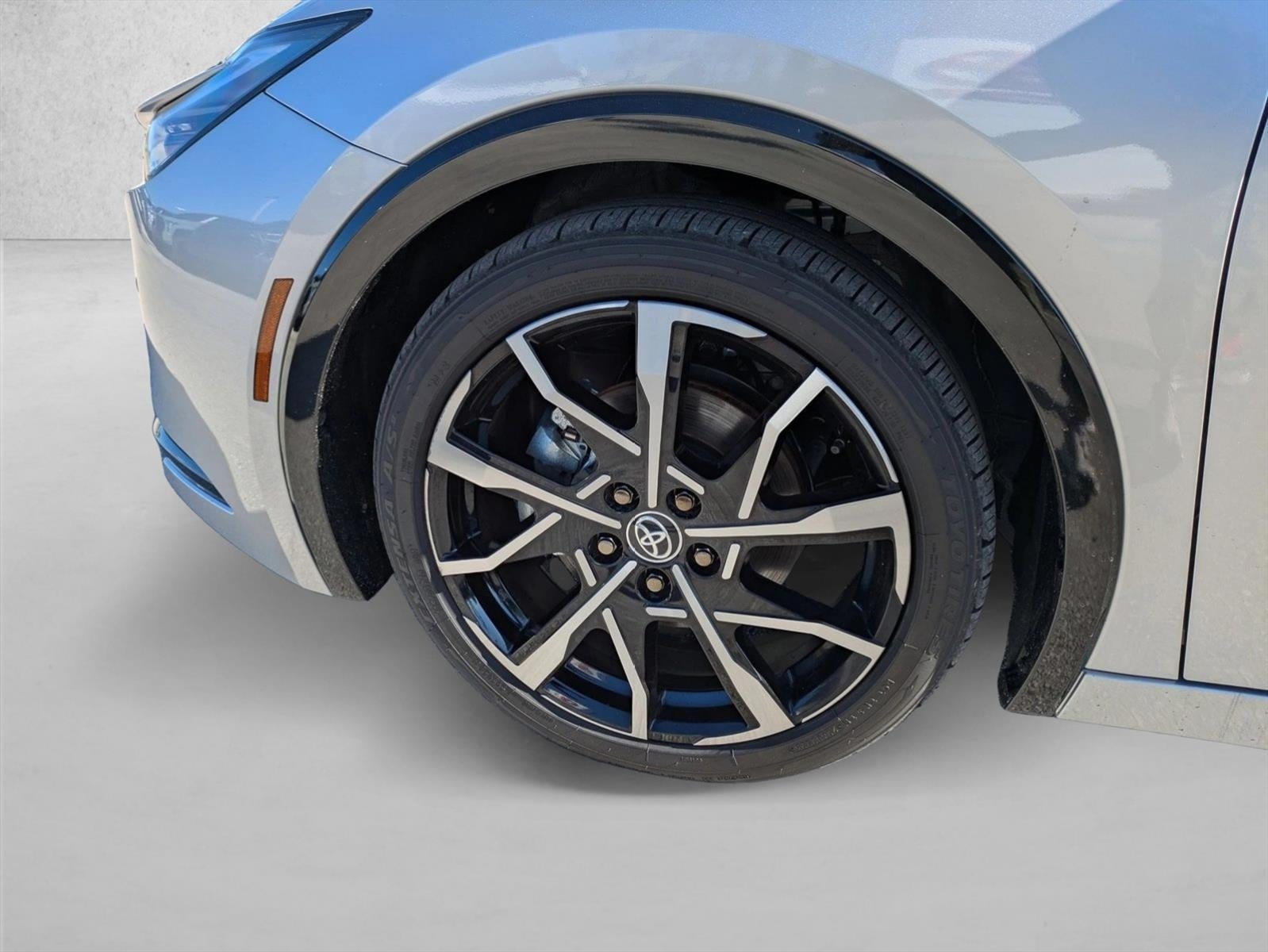 2025 Toyota Prius Plug-In Hybrid XSE (Natl)