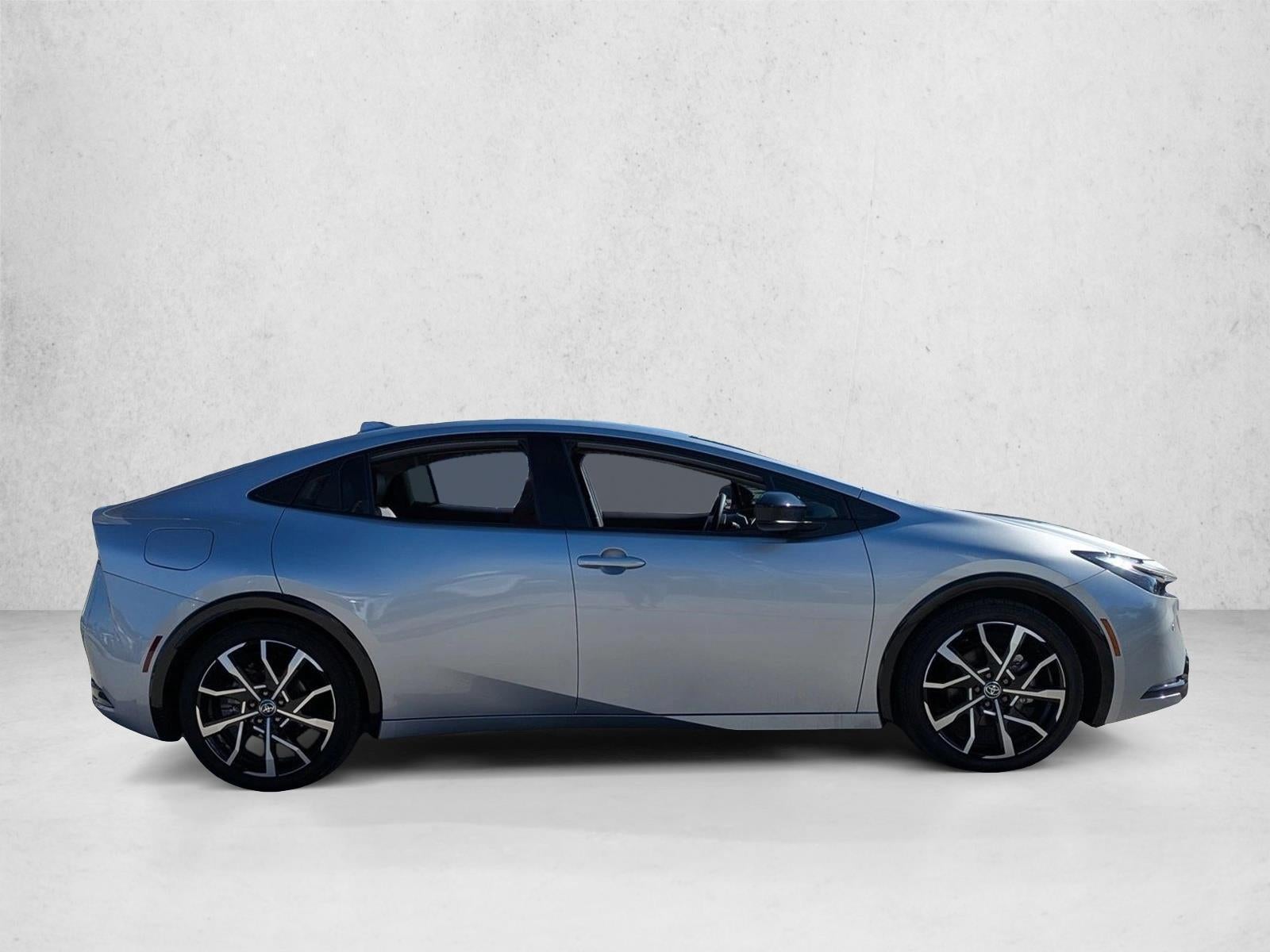 2025 Toyota Prius Plug-In Hybrid XSE (Natl)
