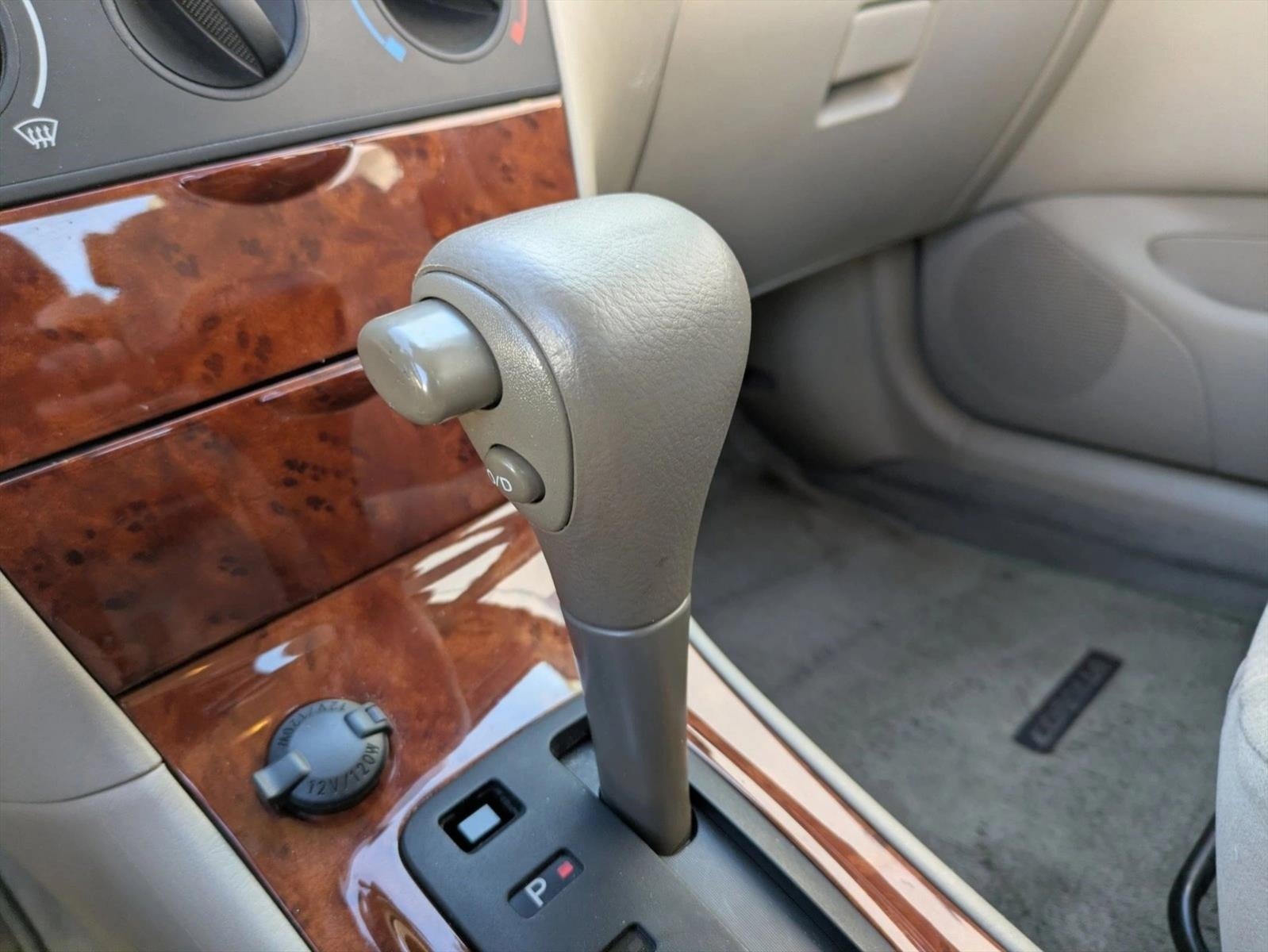 2005 Toyota Corolla LE