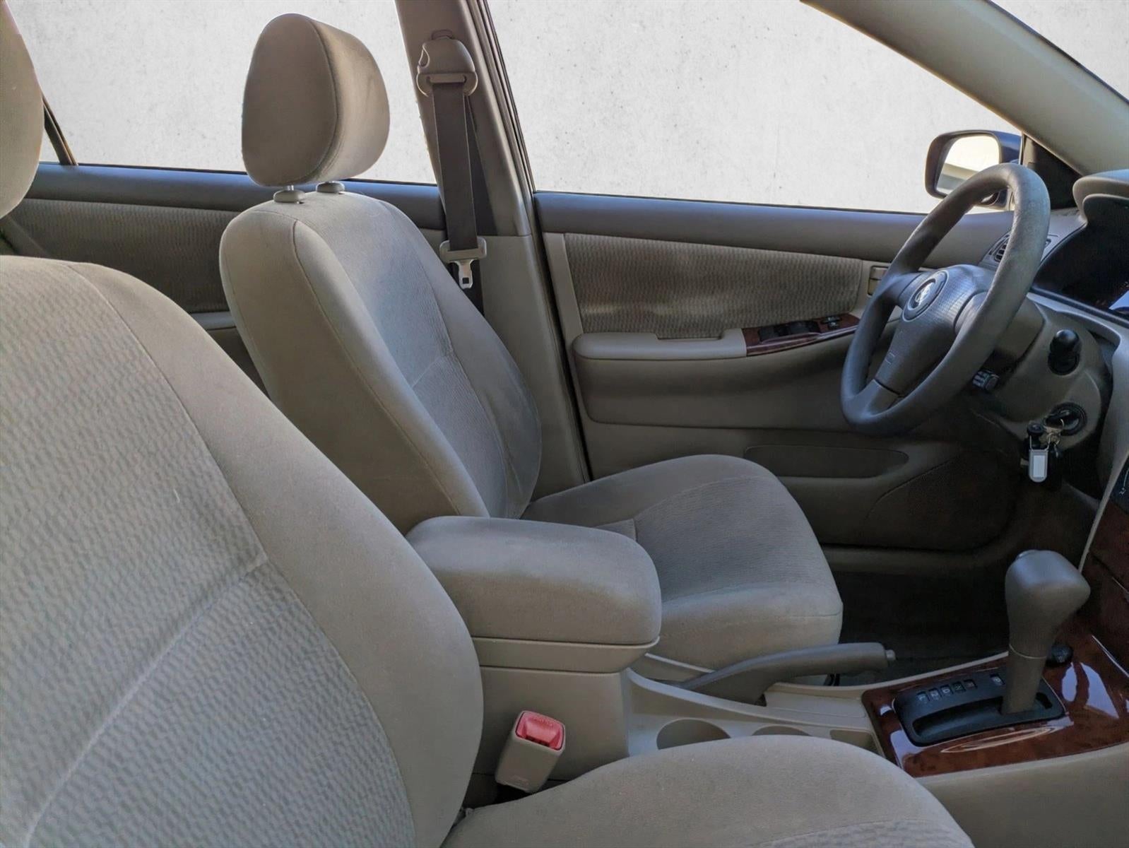 2005 Toyota Corolla LE