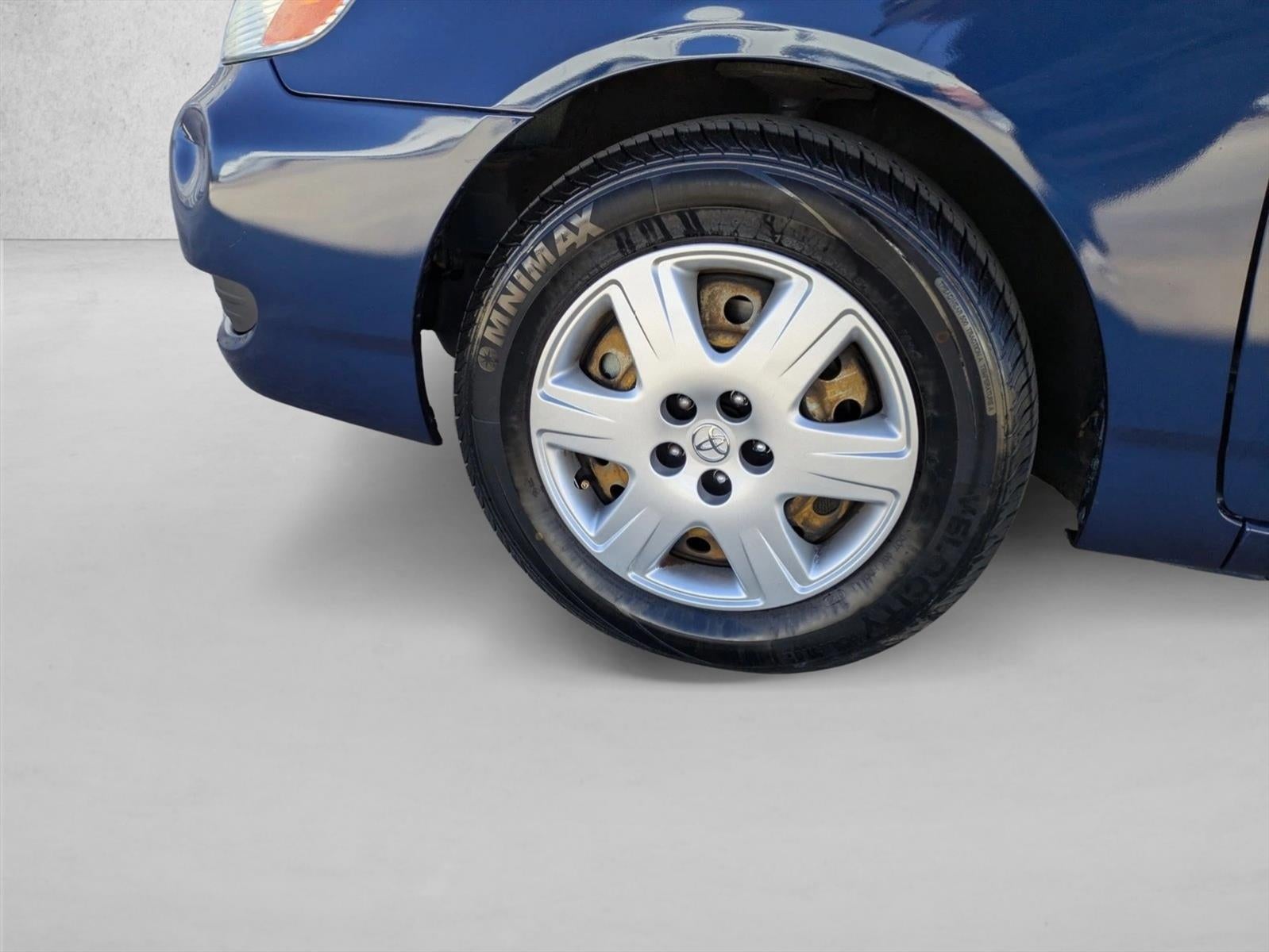 2005 Toyota Corolla LE