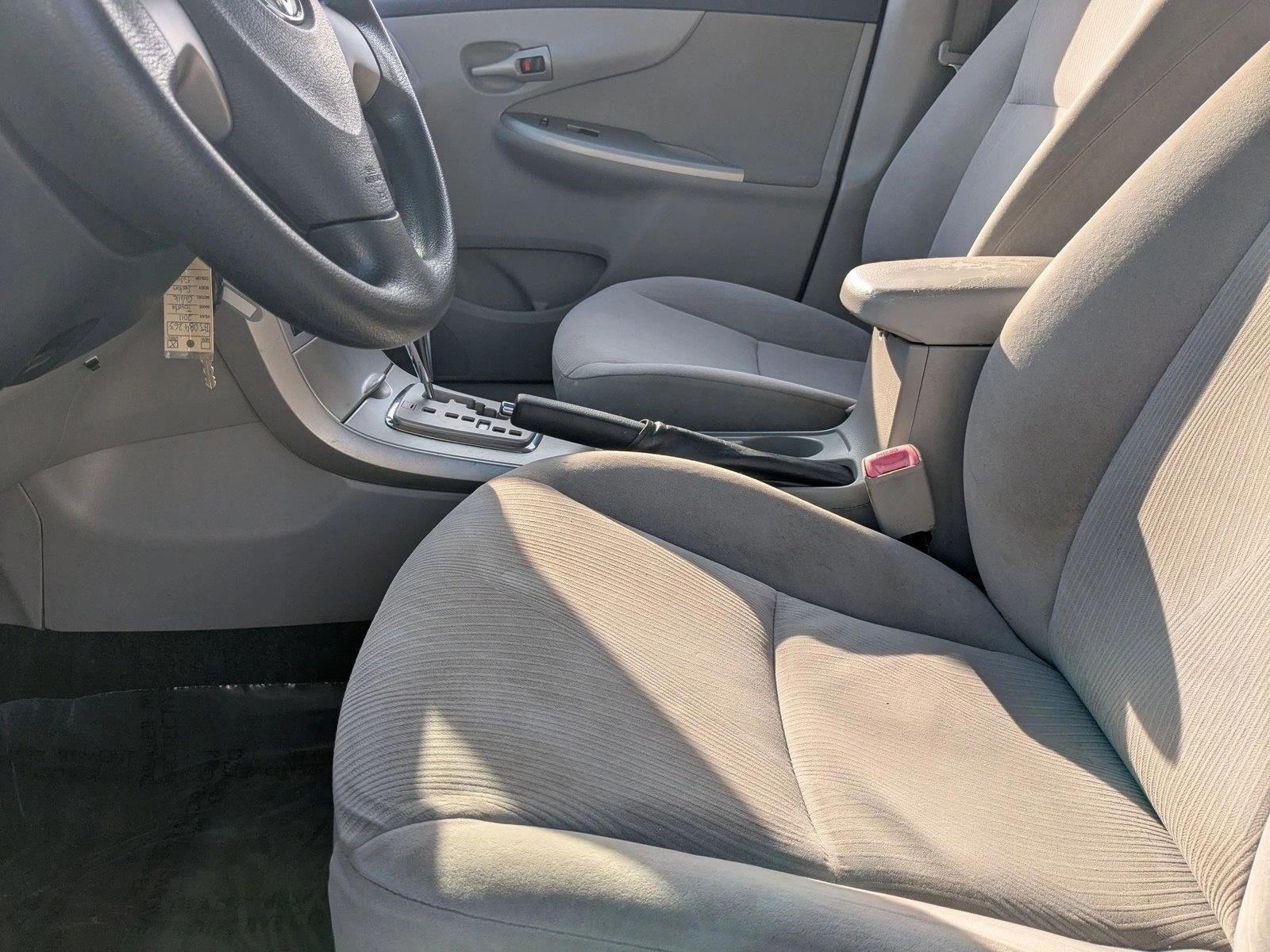 2011 Toyota Corolla 4dr Sdn Auto LE (Natl)