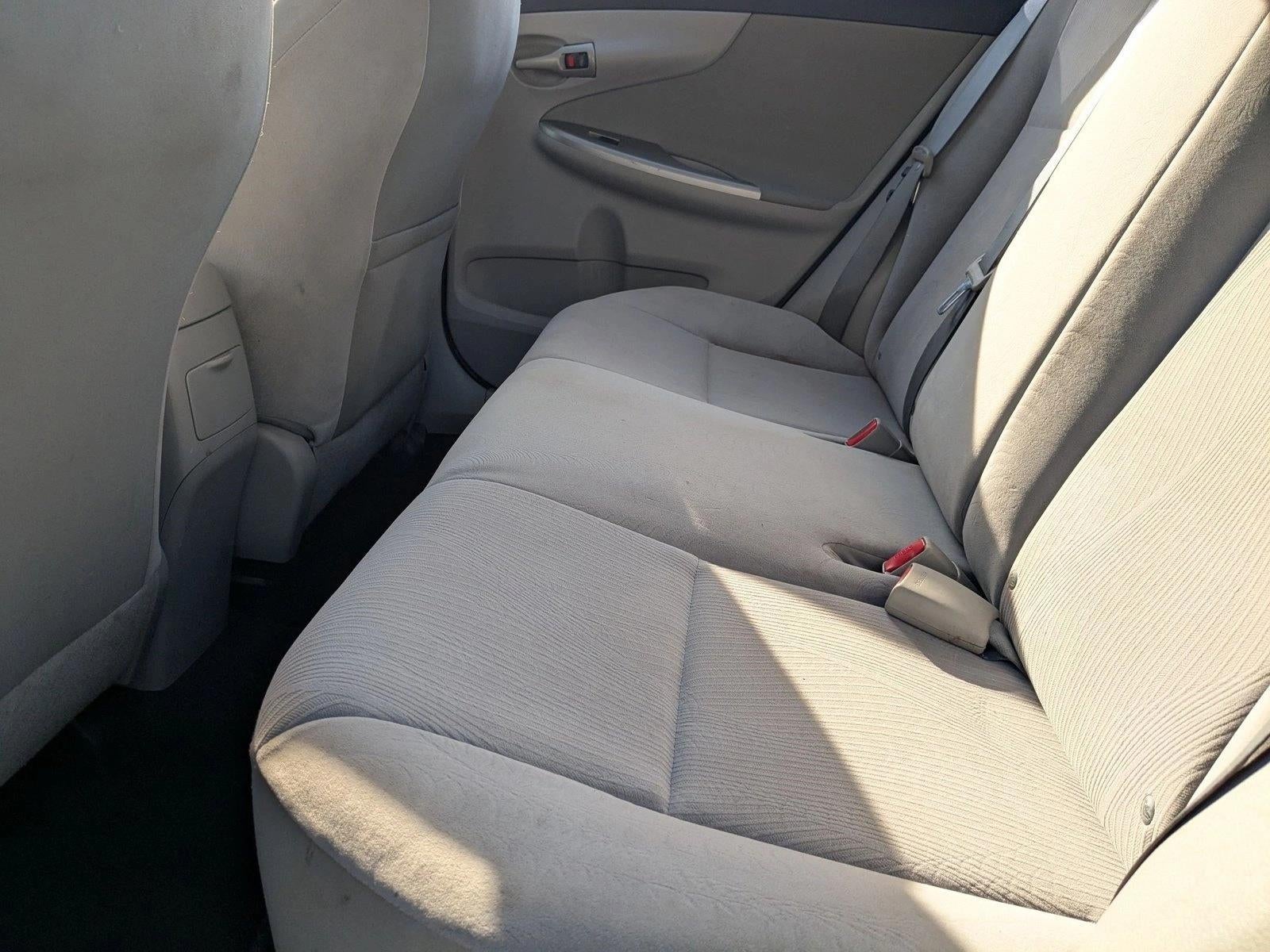 2011 Toyota Corolla 4dr Sdn Auto LE (Natl)