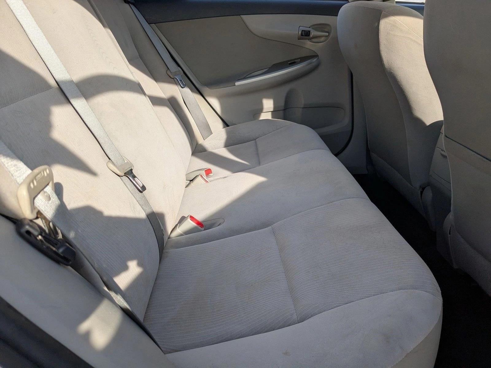 2011 Toyota Corolla 4dr Sdn Auto LE (Natl)