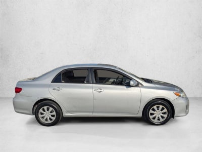 2011 Toyota Corolla 4dr Sdn Auto LE (Natl)