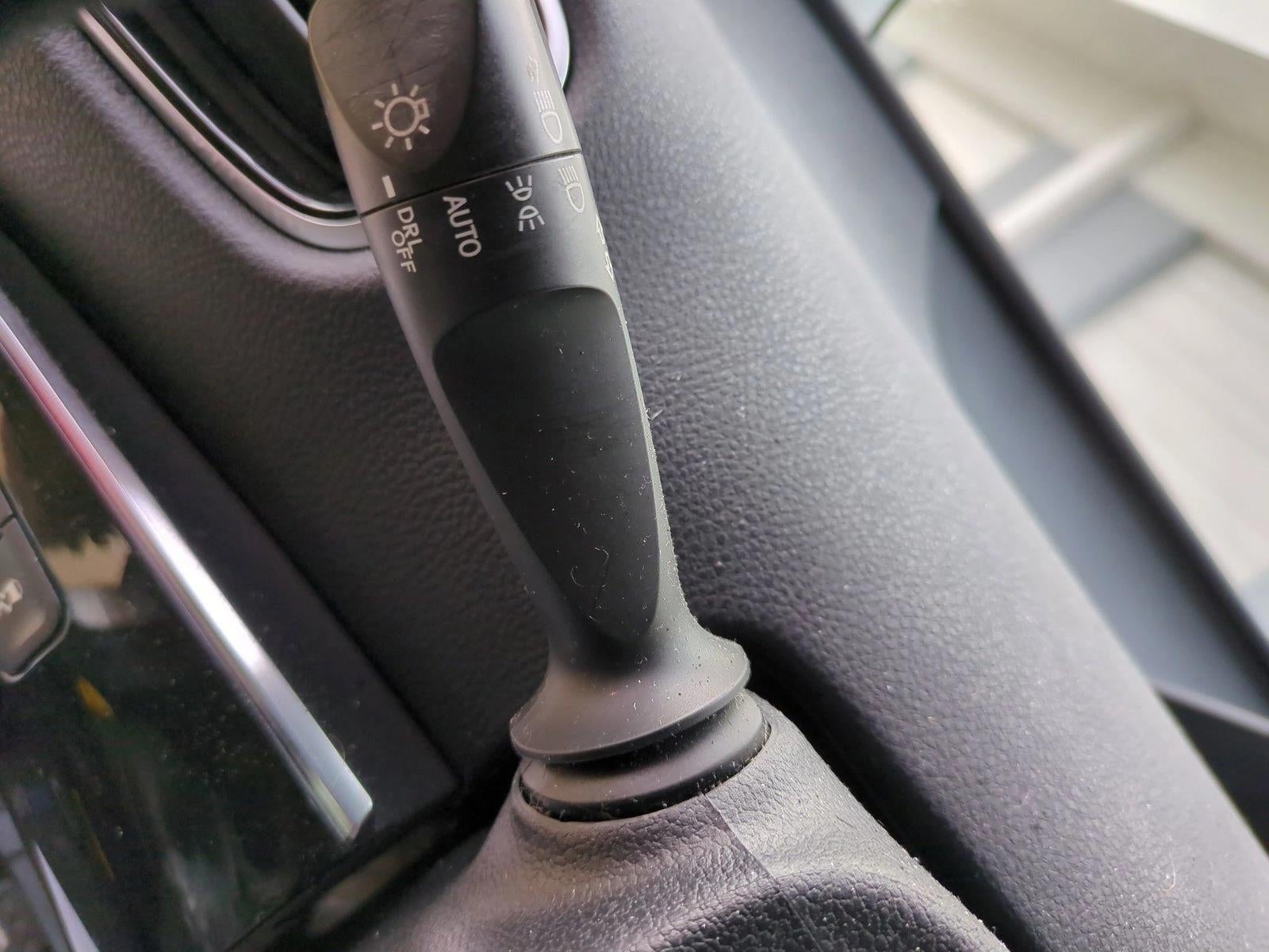 2017 Toyota Prius Prime Premium (Natl)