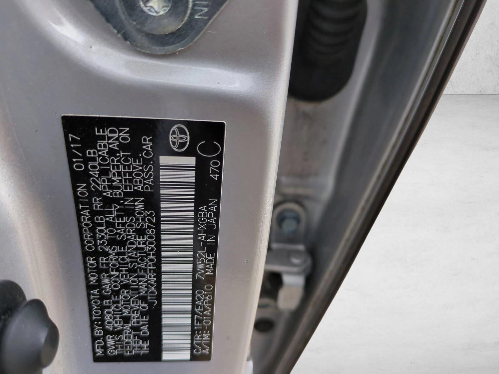 2017 Toyota Prius Prime Premium (Natl)