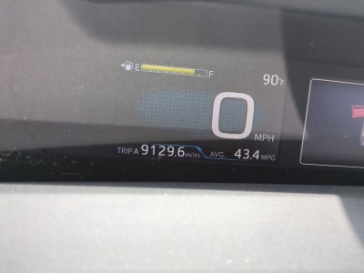 2017 Toyota Prius Two (SE)