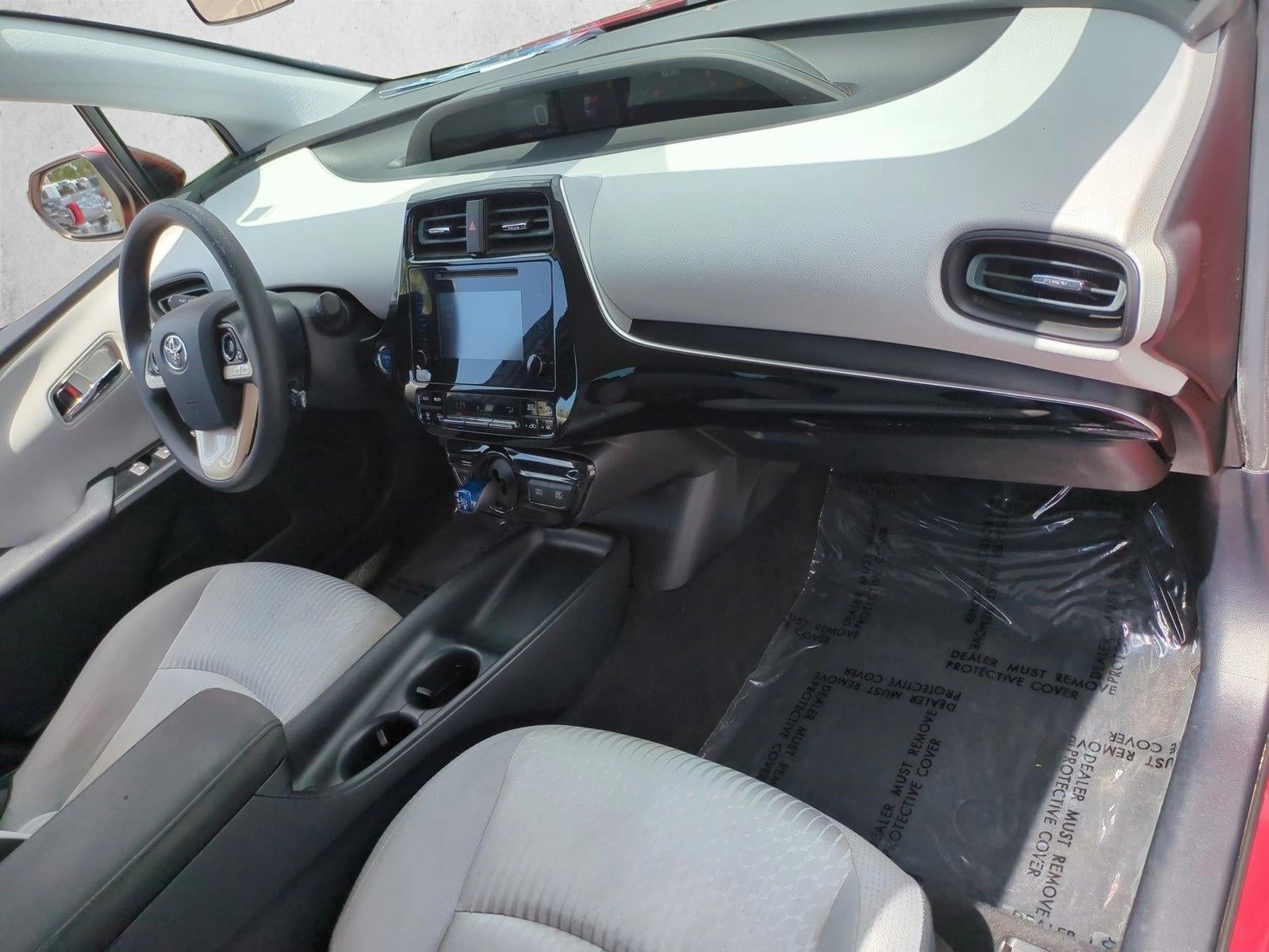 2017 Toyota Prius Two (SE)