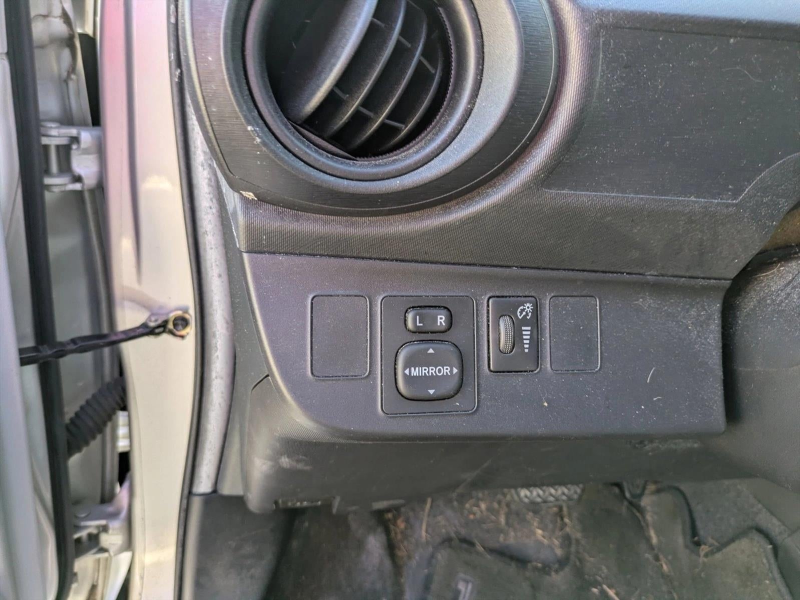 2014 Toyota Prius c 5dr HB One (Natl)