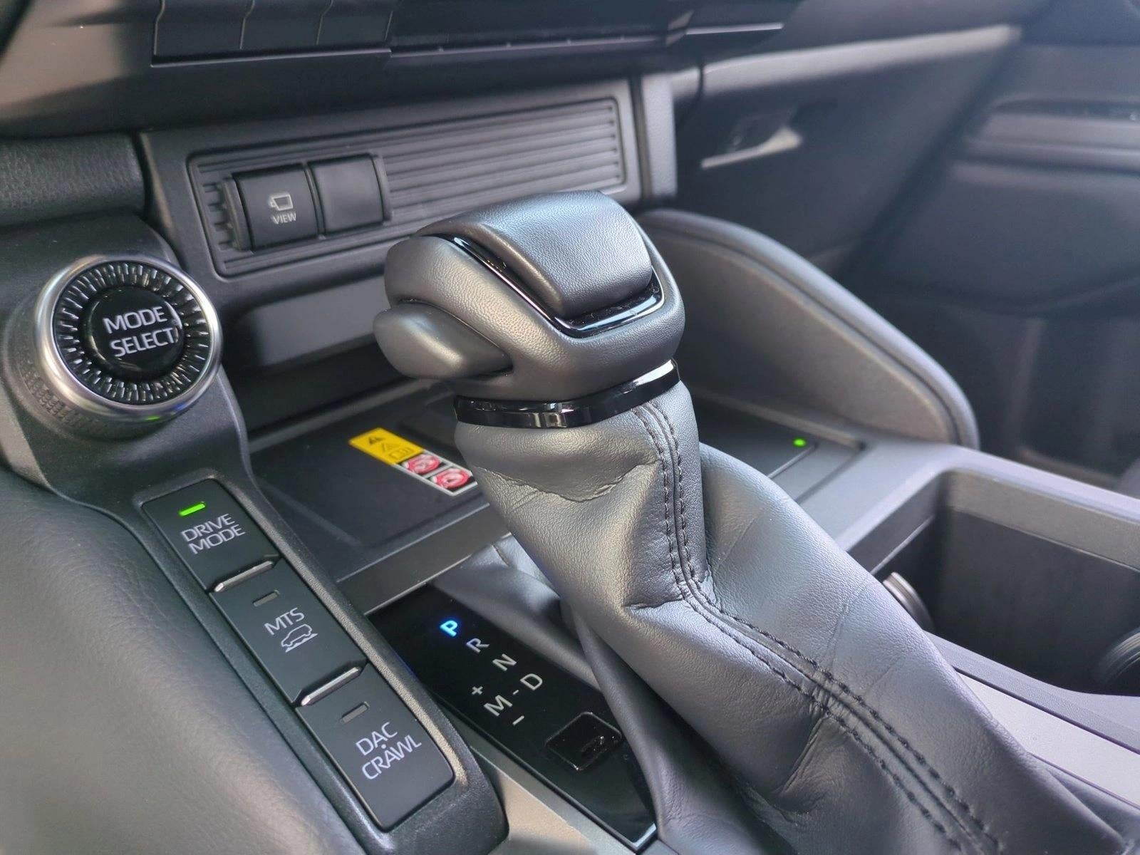 2025 Toyota Land Cruiser 4WD (GS)