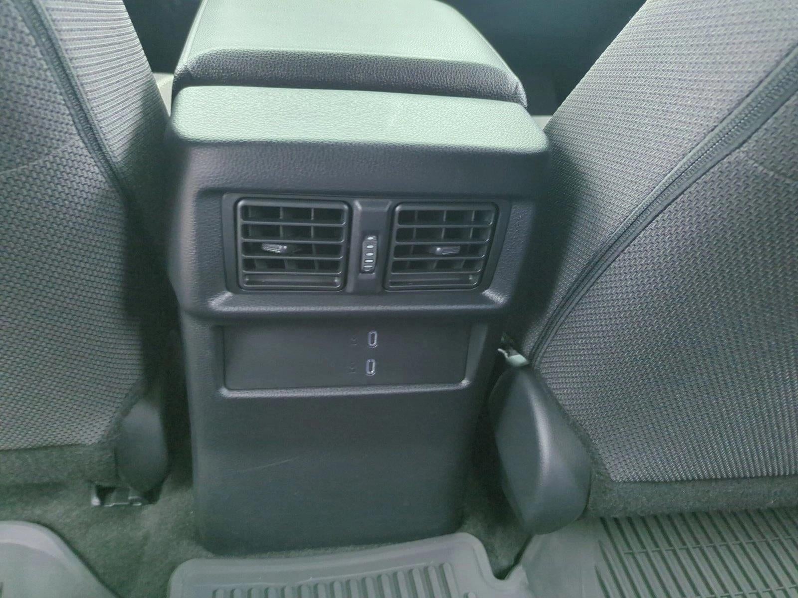 2025 Toyota 4Runner SR5 2WD (Natl)